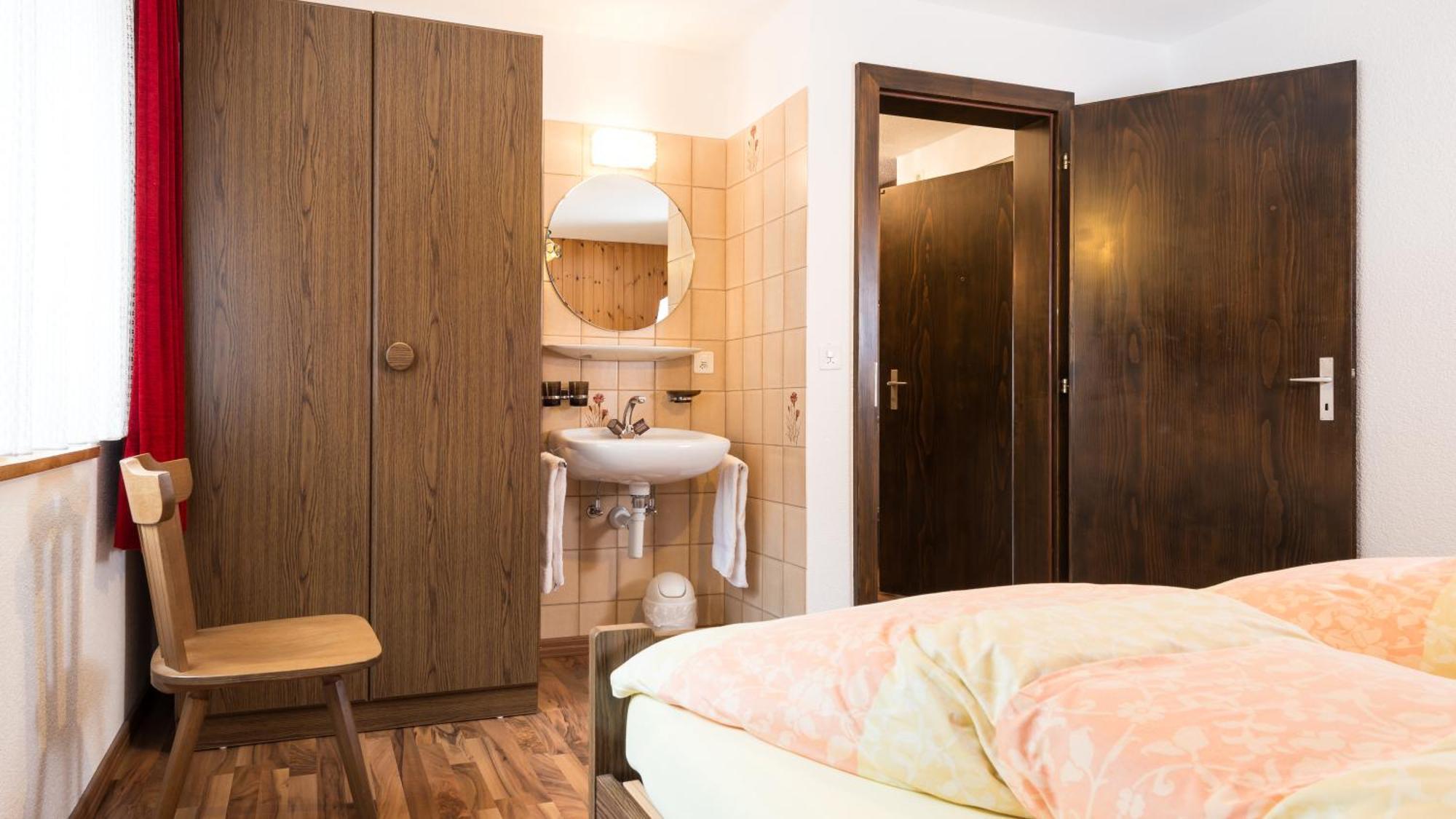 サース・アルマゲルHaus Albaアパートメント 部屋 写真